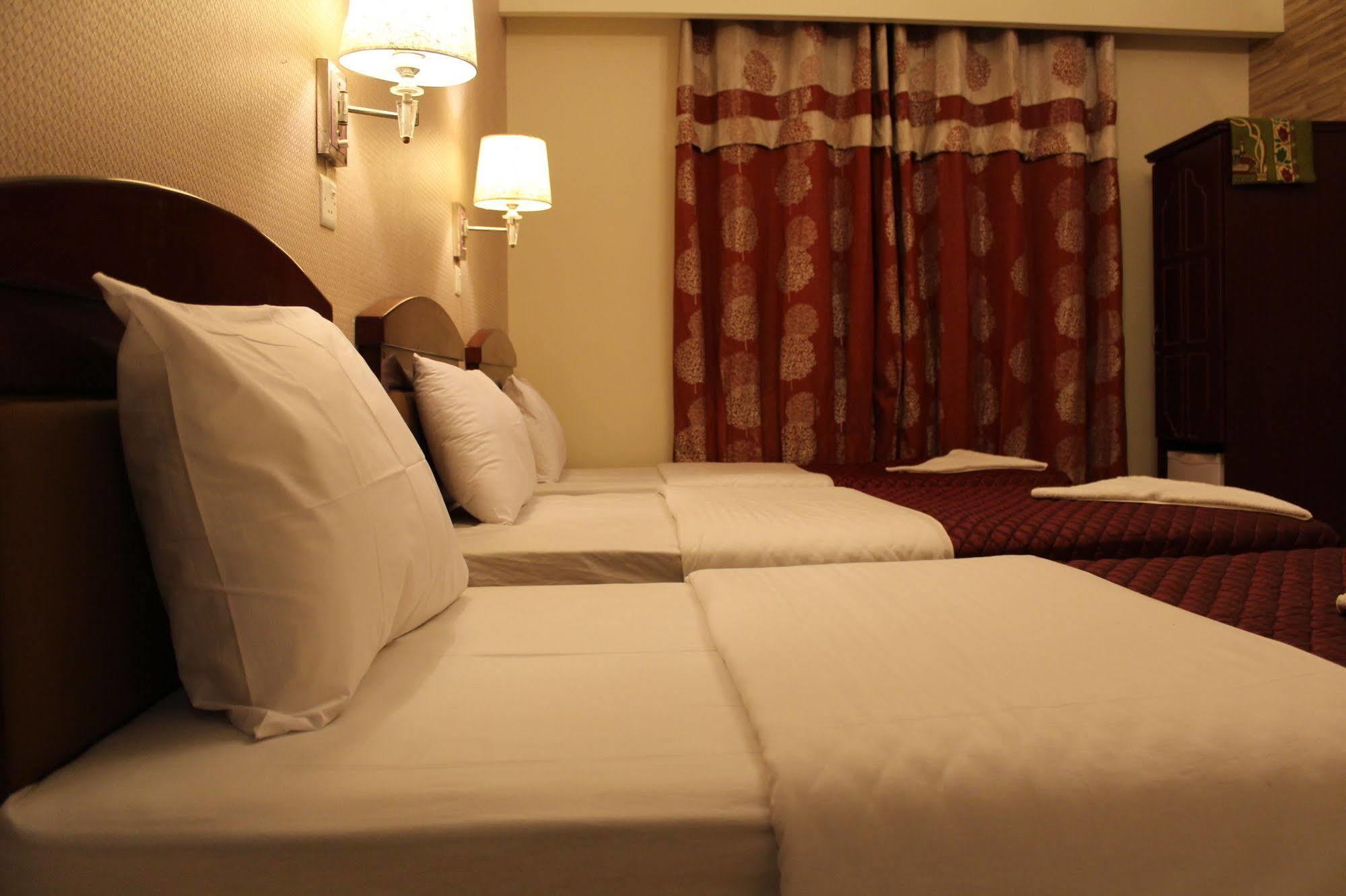 Sutchi Hotel Dubaï Extérieur photo